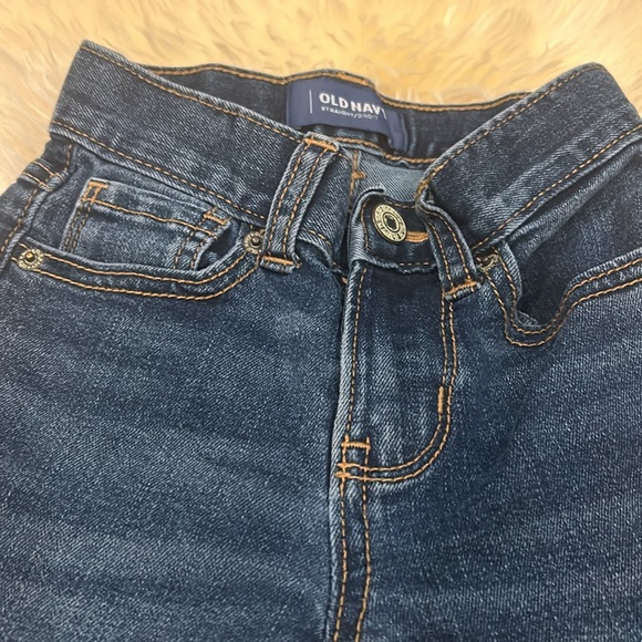 OshKosh B’Gosh Babseball T-Shirt Dino Theme & Old Navy Slim Fit Dark Denim In 4T - Picture 6 of 9